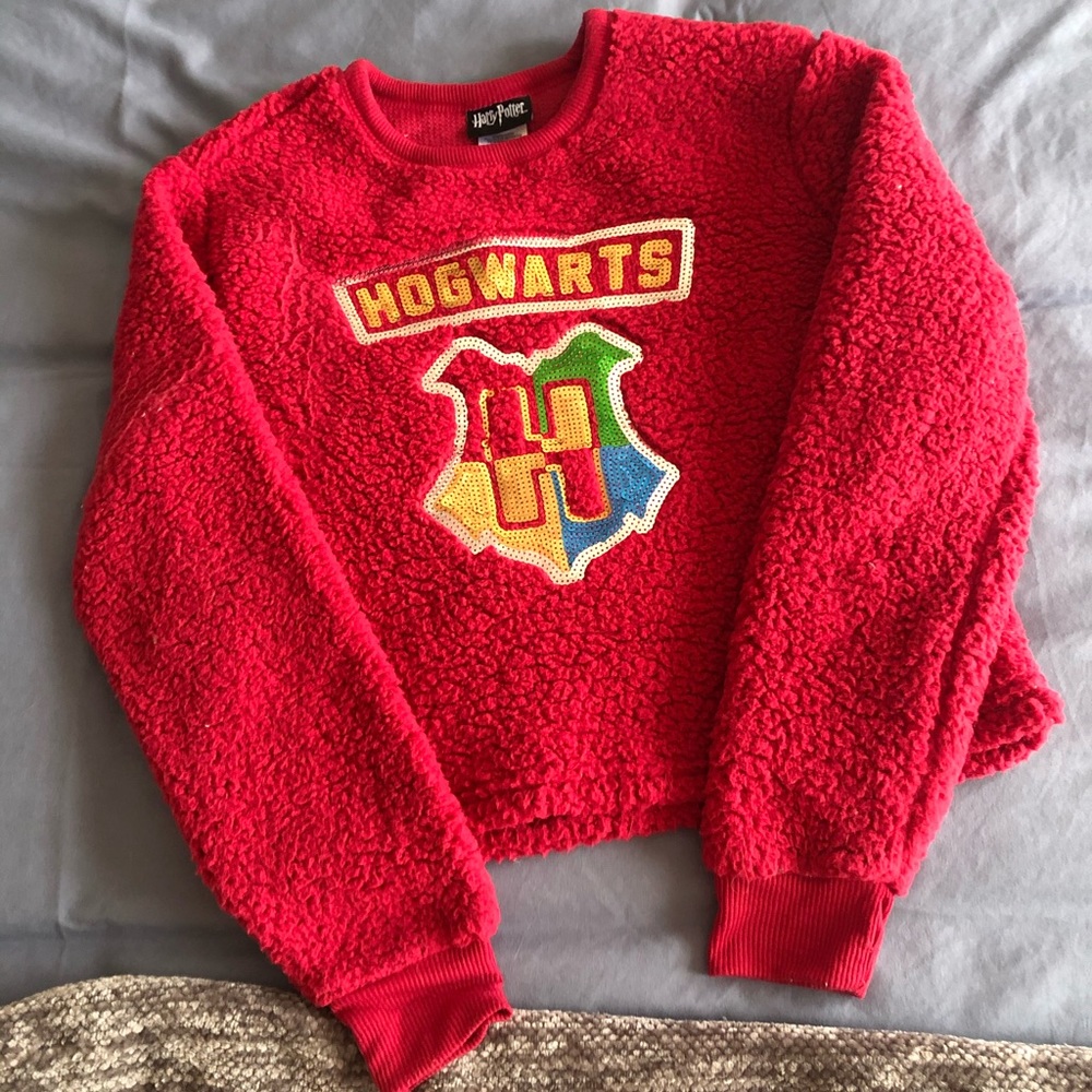 Hogwarts fleece sweater